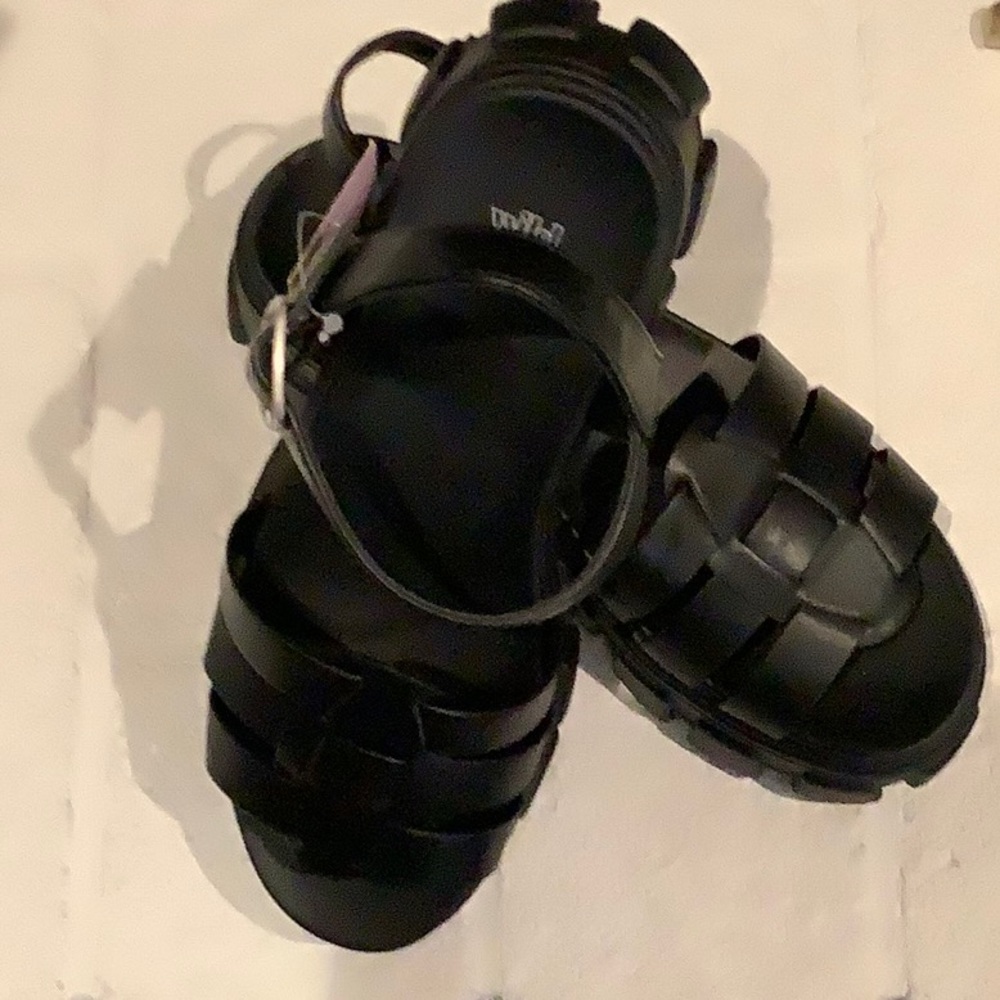Womens’ Sandals